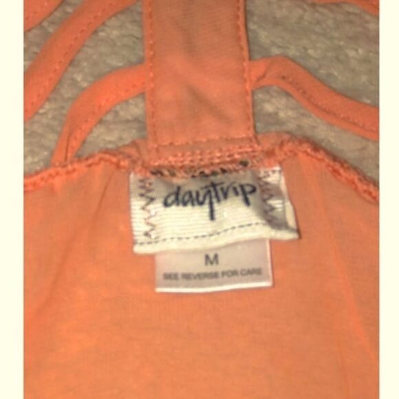 DAYTRIP- WOMENSORANGE TOP FULLY LINED EMBELLISHED BEADS ON BACK SIZE MEDIUM the - Picture 4 of 4